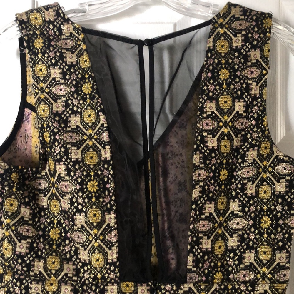 Romeo and Juliet counter Beautiful dress. In great condition - Picture 4 of 5